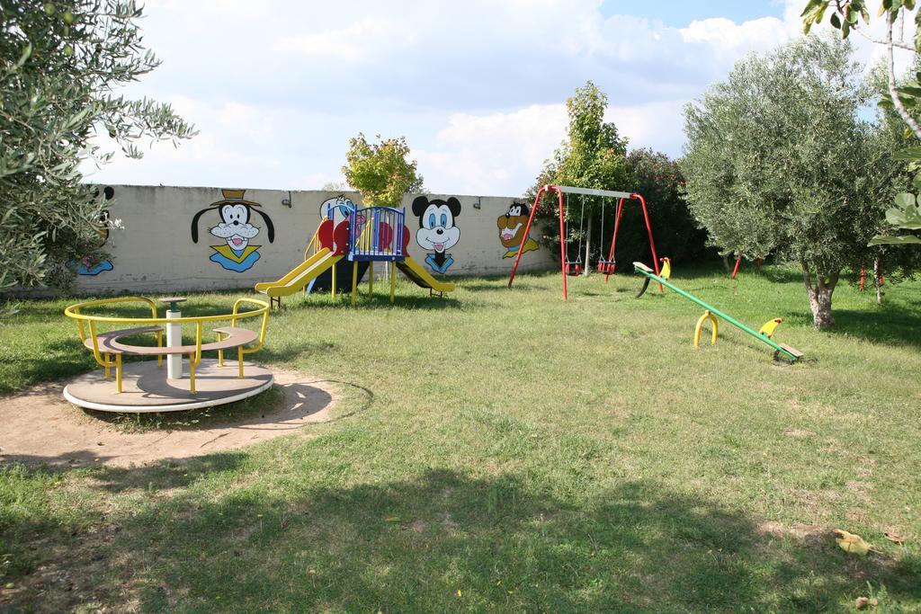 Kalyves Polygyrou Kalives Resort מראה חיצוני תמונה