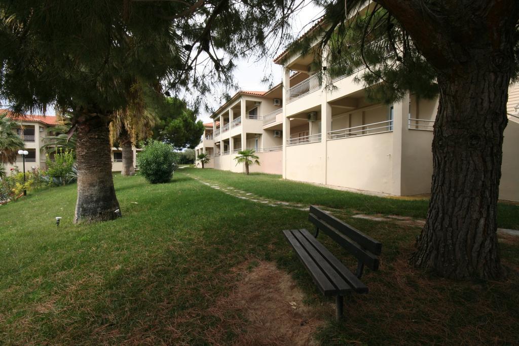 Kalyves Polygyrou Kalives Resort מראה חיצוני תמונה